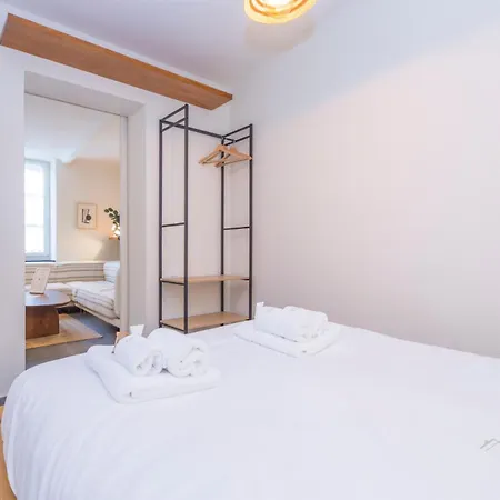 דירה Bocadasse Beach| Wifi| Boho Luxury By Tilo ג'נובה